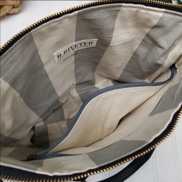 R. Riveter Handbag - Picture 3 of 8